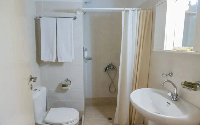 Faris Hotel - Charming Double Room Near Sparta