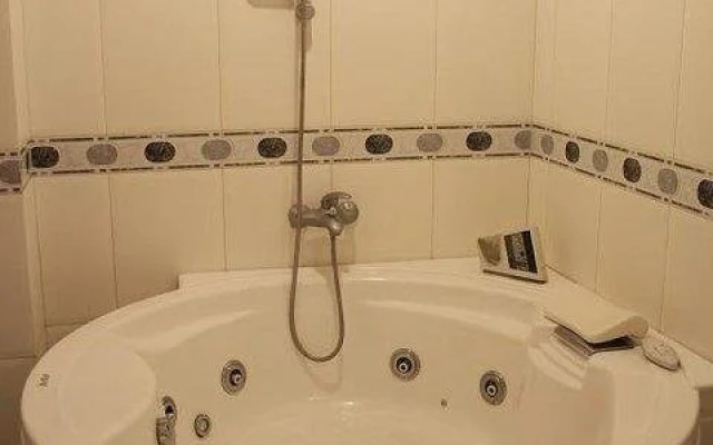 Grand Hotel Naas