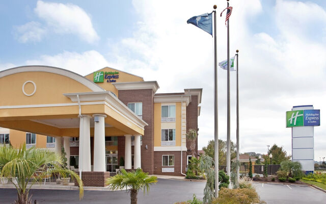 Holiday Inn Express Hotel & Suites Anderson-I-85 вид на фасад
