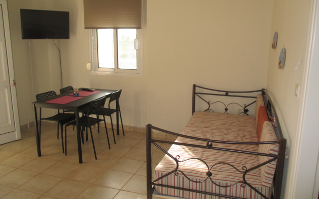 Azalia Apartment 2nd - Nea Moudania Halkidiki