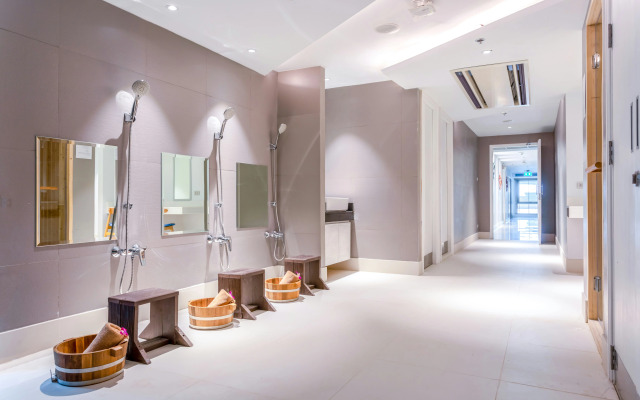 Centara Sonrisa Residences & Suites Sriracha