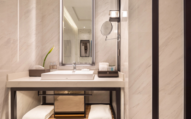 Eastin Grand Hotel Phayathai
