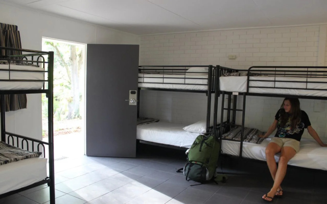 Nomads Noosa Backpackers Hostel