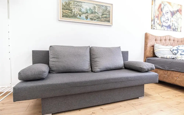 Spacious 5BR Apt Close to Augarten
