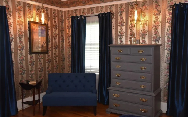 Grand Colonial B&B