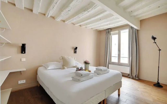 Chic Apartment -1br/4p- Haut Marais / Republique