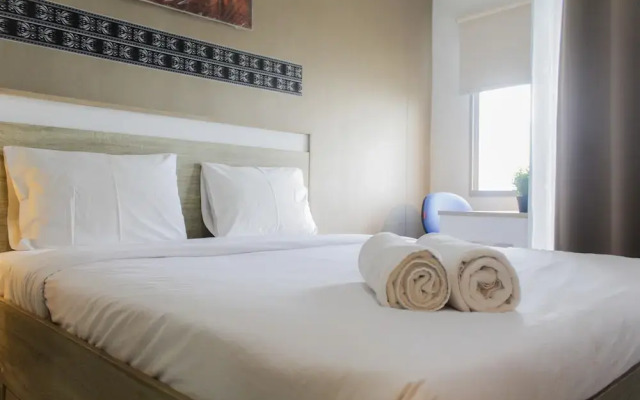 Bright Studio Apartment at Springwood Residence