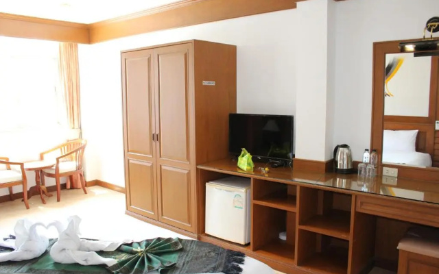 Talya Patong Hotel
