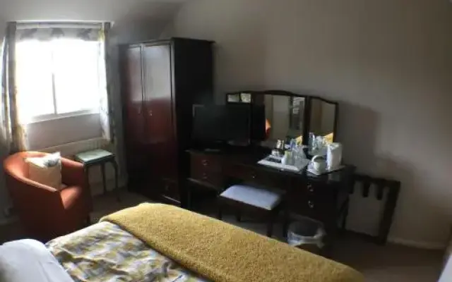 The Chestnuts Guest House
