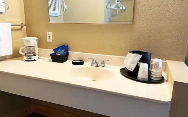 Paiute Trails Inn
