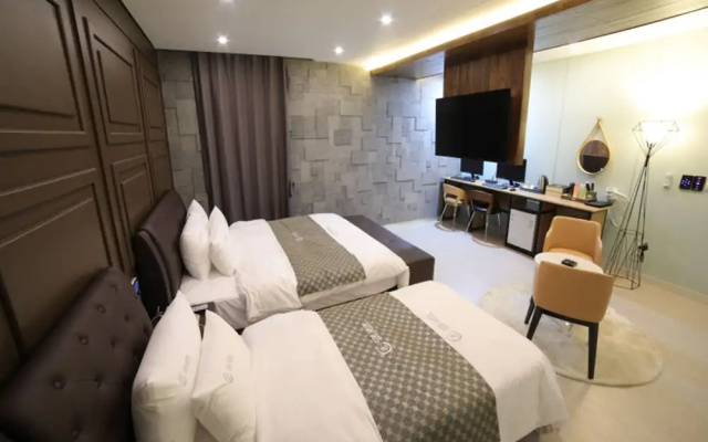 Soo Hotel