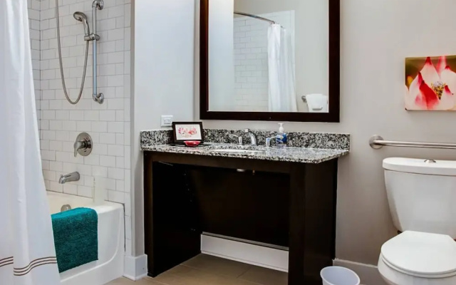 Pristine 1BR Apt In Dilworth