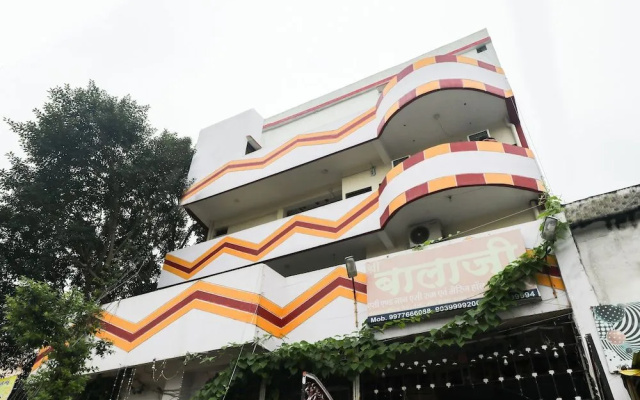 Spot On 48832 Balaji Parisar