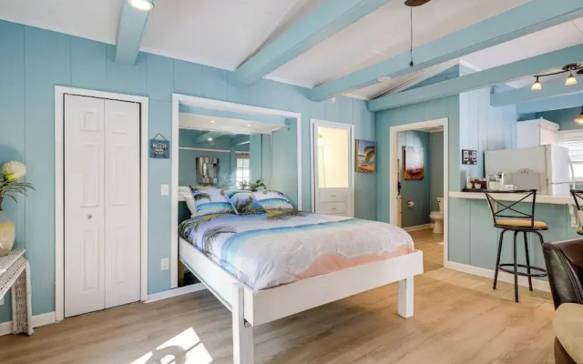 4 Mi to Downtown Chattanooga: Vibrant Studio