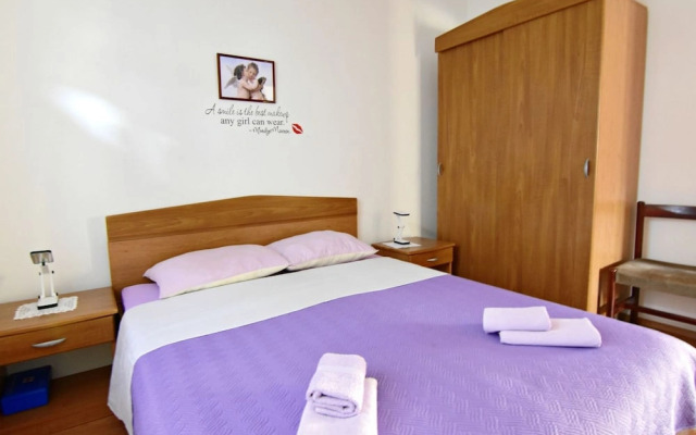 Garden Apartment in Umag