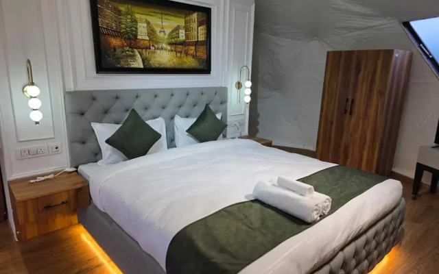 The Glamp Hills Auli