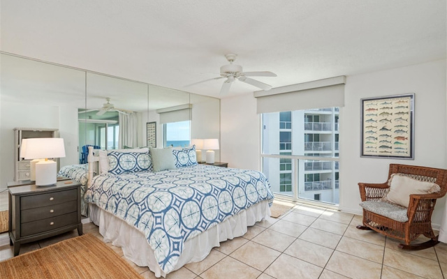 Shoreline Towers 2042 2 Bedroom Condo
