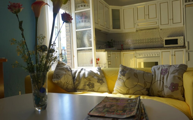 TreceHostel