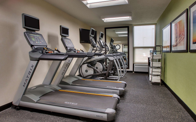 Drury Inn & Suites Evansville East