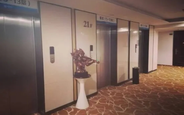 No. 7 E-sports Apartment (Foshan Zumiao)