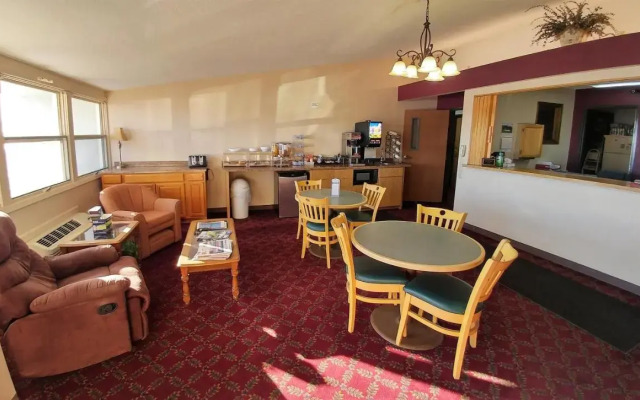 Red Carpet Inn Windom