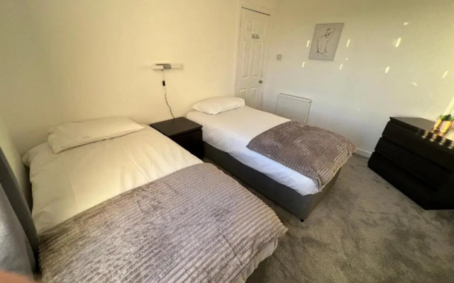 Lomond View Apartment