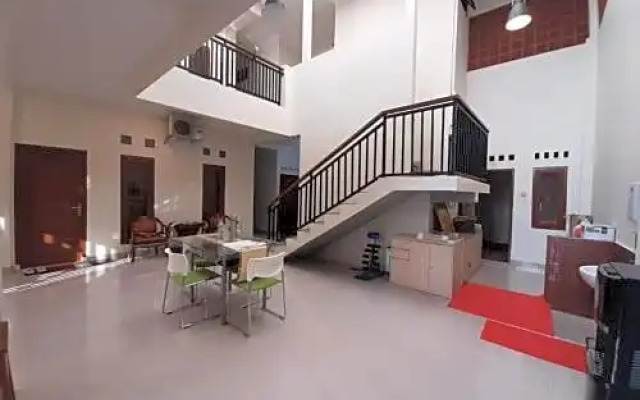 Omah Nayan Guest House