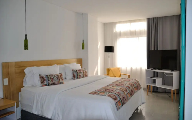 Hlu Hoteles