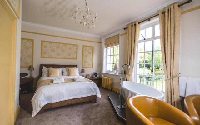 The Coachhouse at Glenfall House