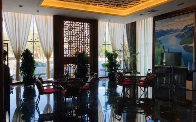 Xinjiang VIP Mansion Hotel (Wangjialiang Subway Station)