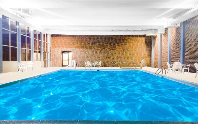 Отель Blue Way Inn La crosse Extended Stay