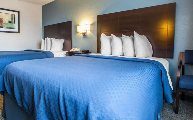 Quality Inn & Suites Ankeny - Des Moines