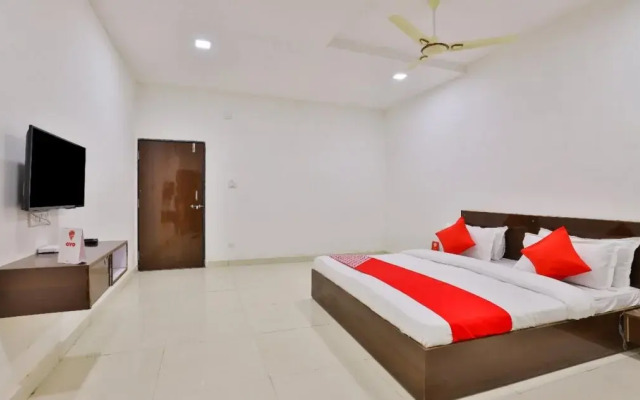 OYO 17098 Hotel Skyhigh