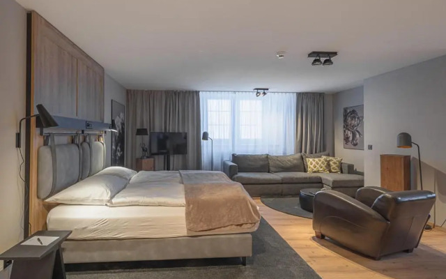 ALPINE INN Davos