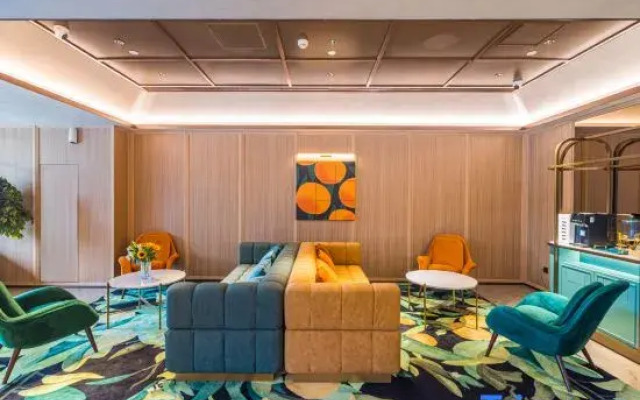 Orange Hotel (Langfang Citizen Service Center)