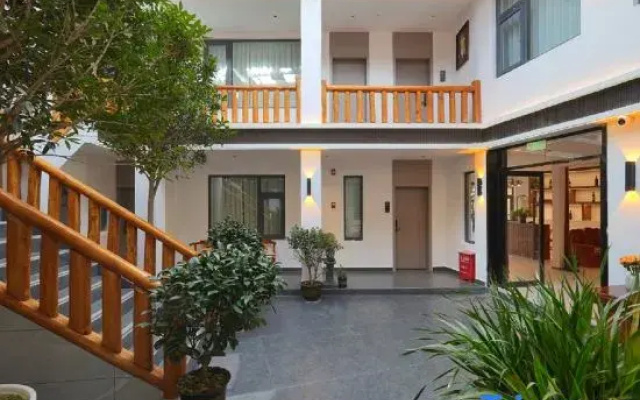 Online Guyan｜Songtsan Film Studio·Smart Oxygen Inn (Dukezong Ancient Town Branch)