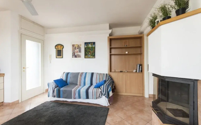 Typical Apartment on River Naviglio / Darsena