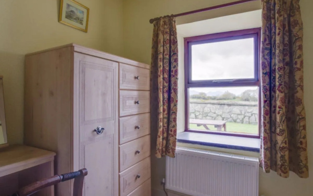 Llanfaglan Farm