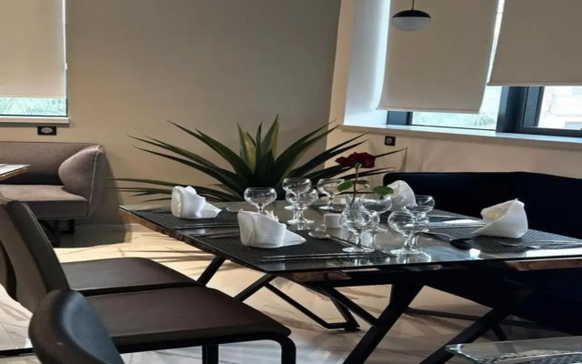 ONYX By Luna Hotel