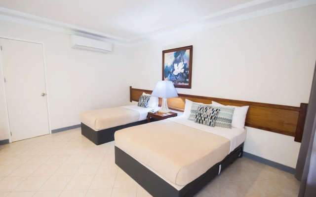 Almont Inland Resort