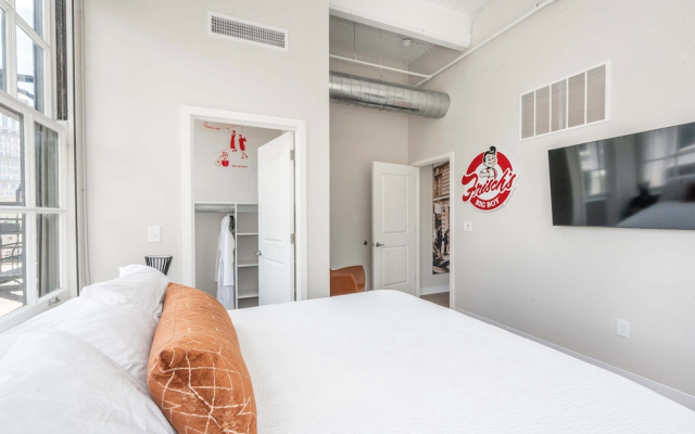The 333 Suites 2nd Floor Retreat