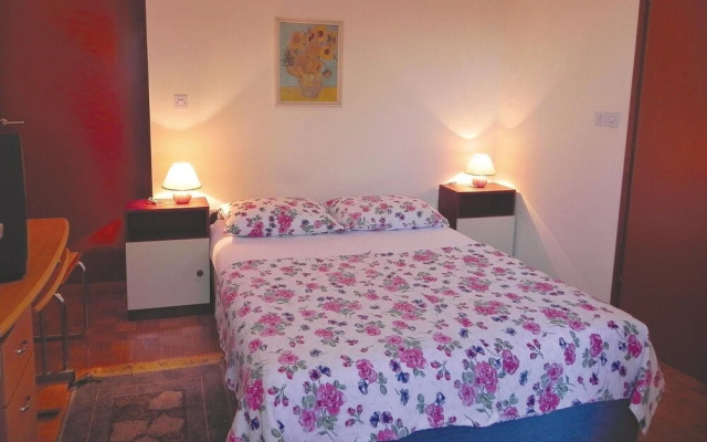 Amazing Home in Piran With Wifi and 2 Bedrooms