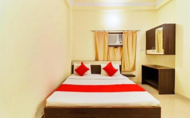 Hotel Station View Mughalsarai by ShriGo Hotels