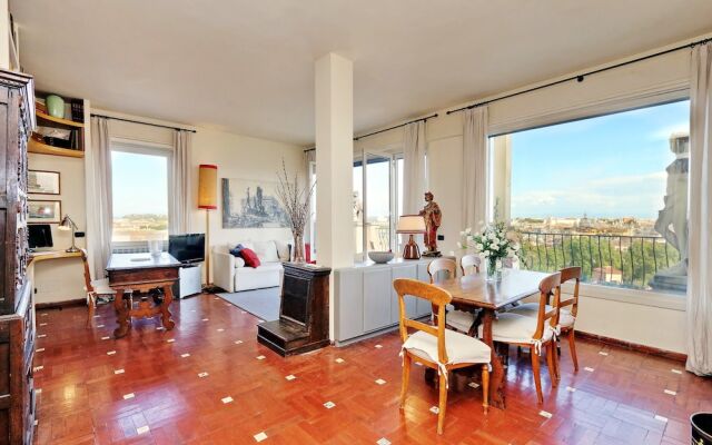 Апартаменты Sant Onofrio Terrace Apartment комната для гостей