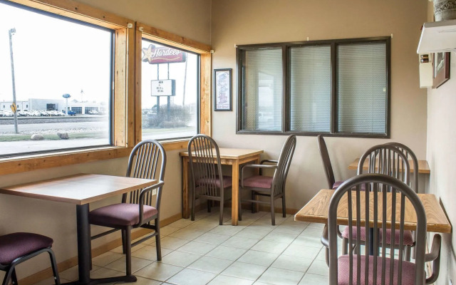 Le Mars Inn & Suites