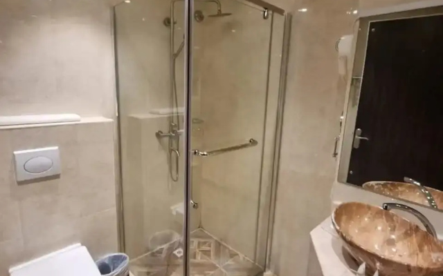 Отель The Secure Inn