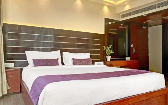 Treebo Premium The Crystal, Chinar Park