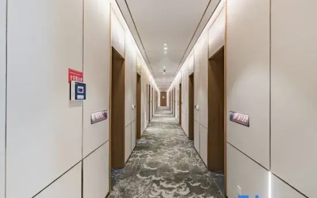 Meipeng Light Luxury Hotel (Beijing Fatou Subway Station Branch)
