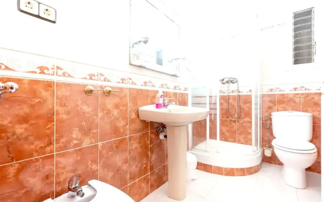 Apartment with 2 Bedrooms in Tarragona, with Wifi