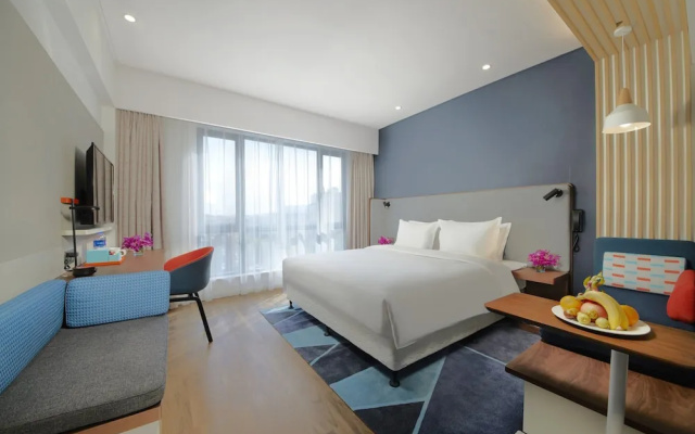 Holiday Inn Express Qingdao Chengyang Central, An Ihg